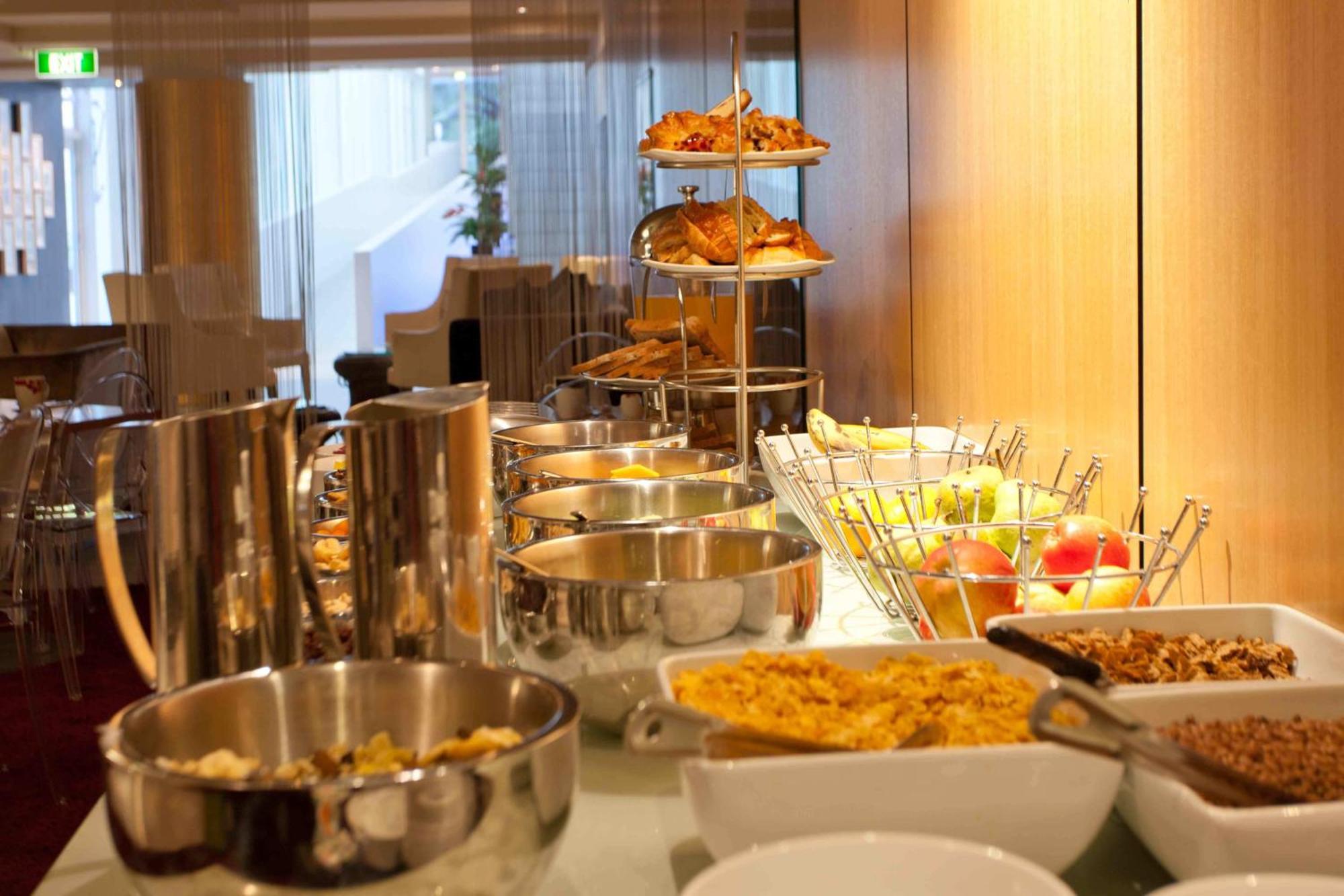 Aparthotel The Quadrant & 4*