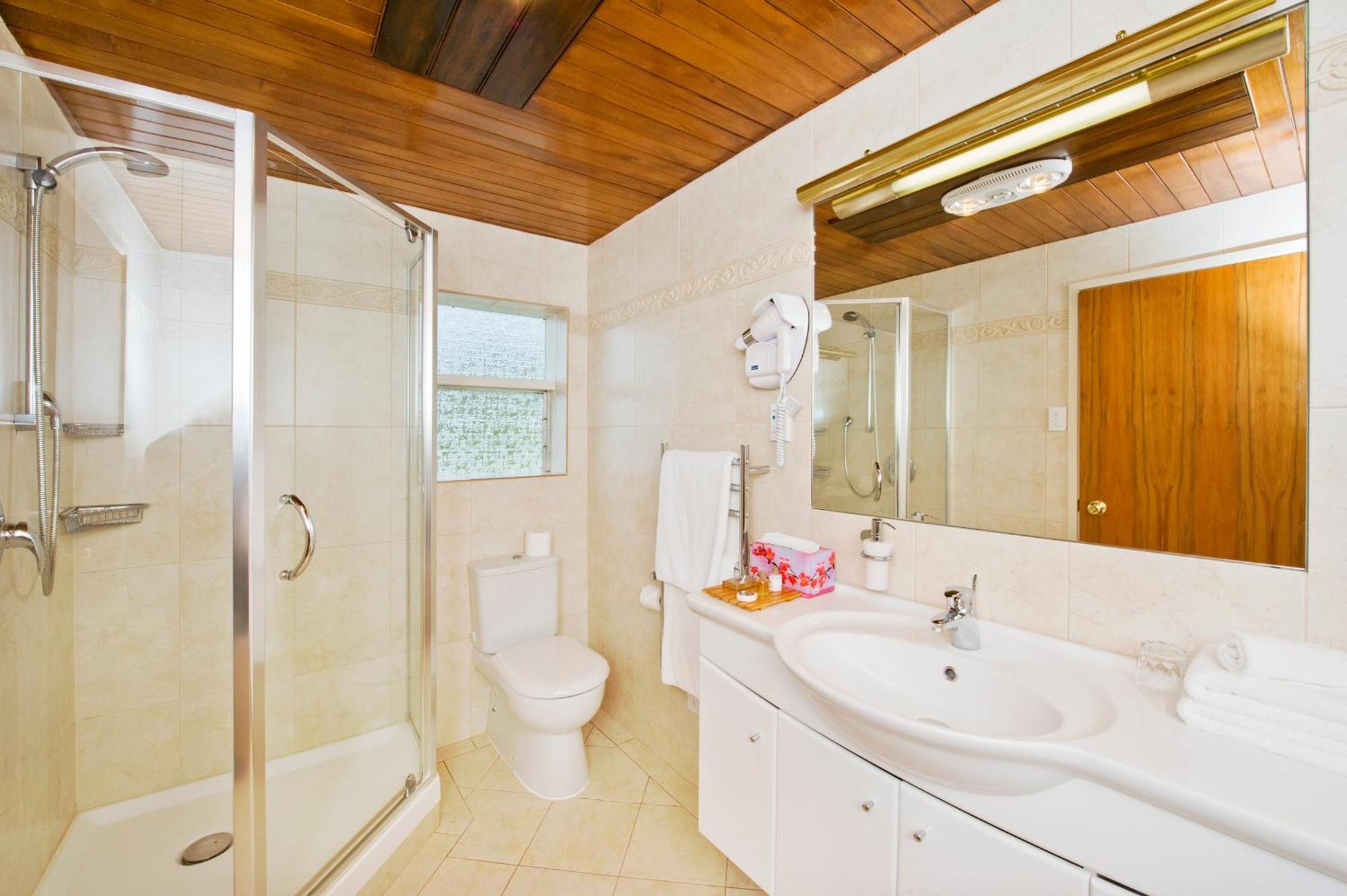 Hotel Waitakere & Spa Auckland
