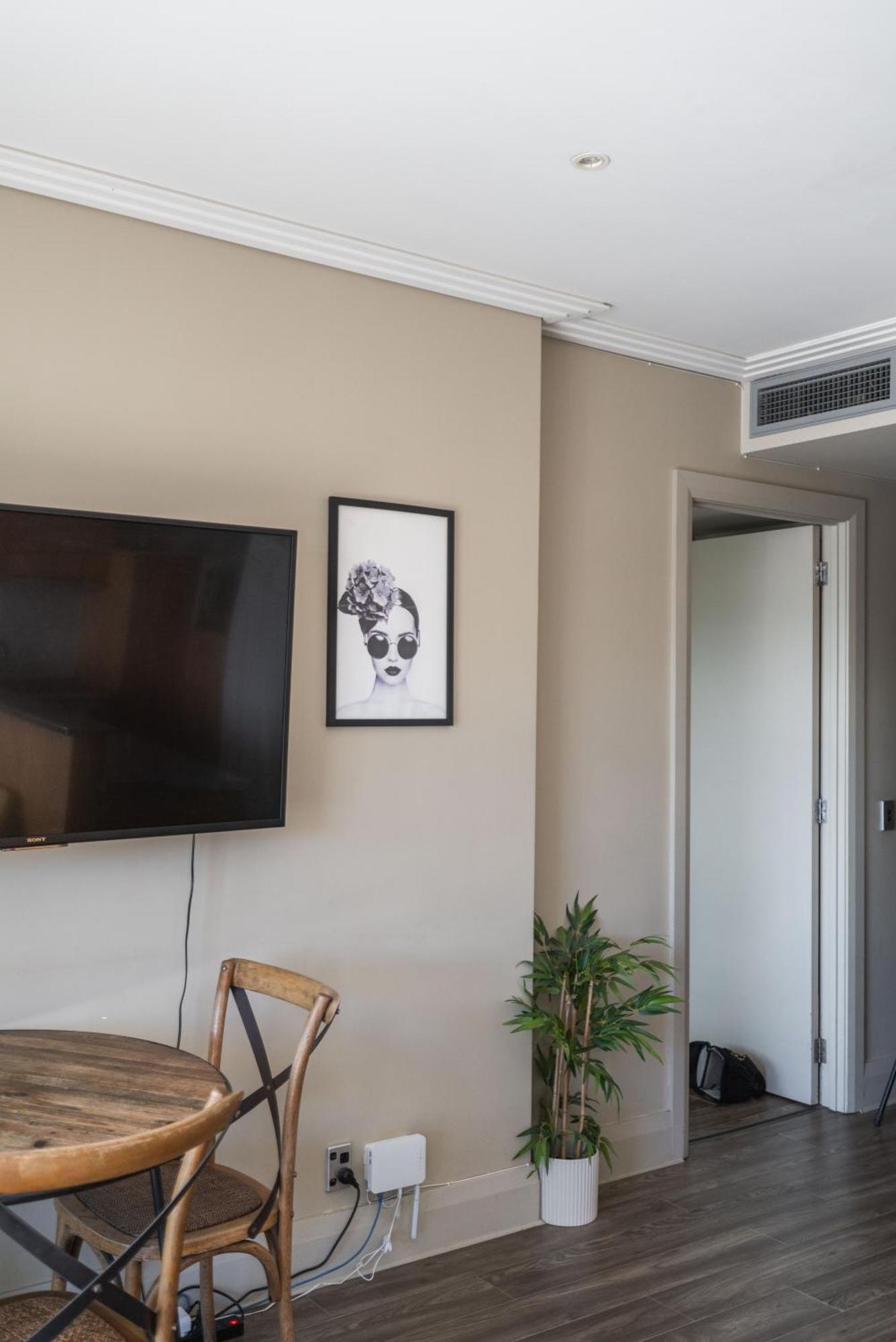 Luxury Waterfront Haven On Viaduct Harbour