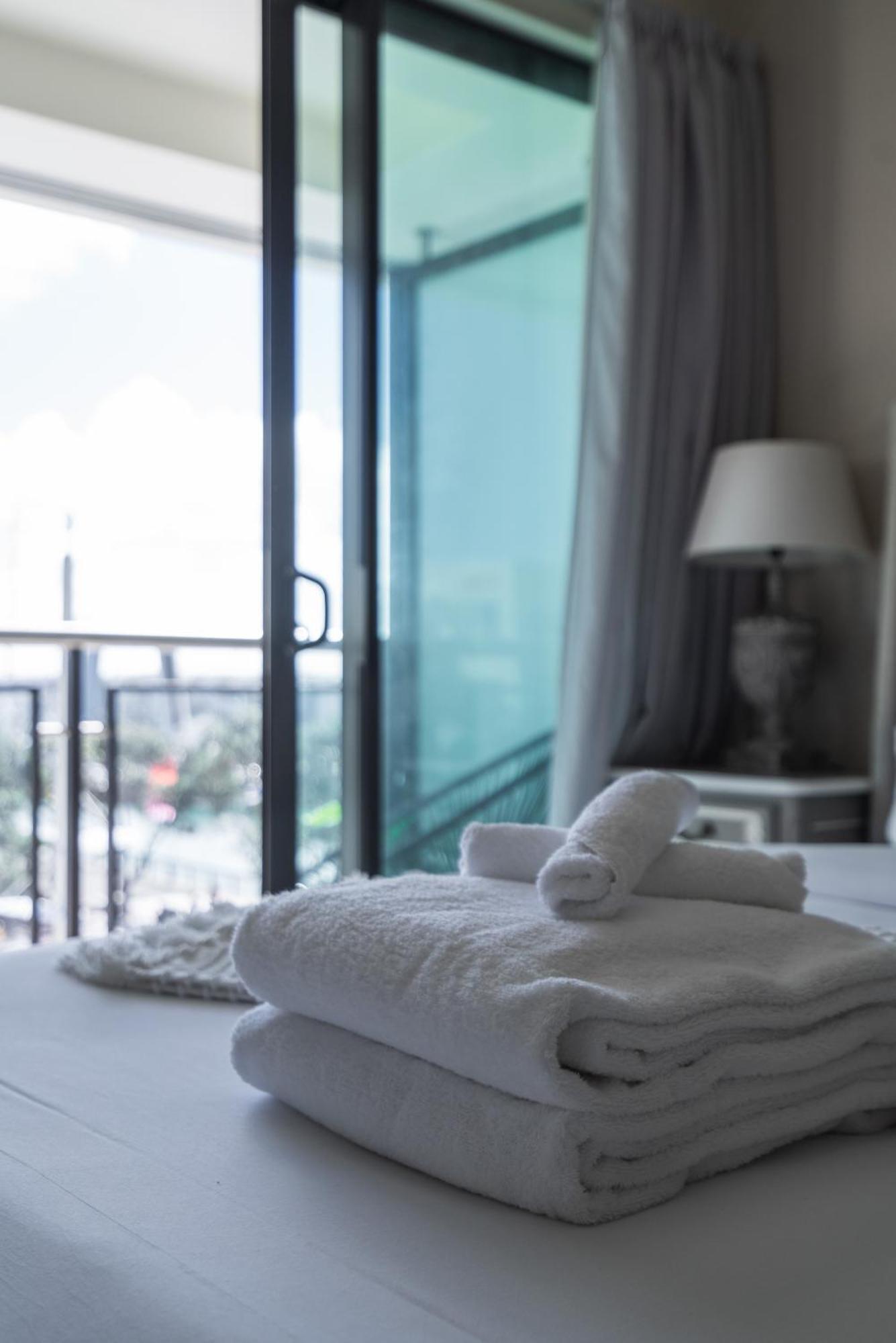 Luxury Waterfront Haven On Viaduct Harbour