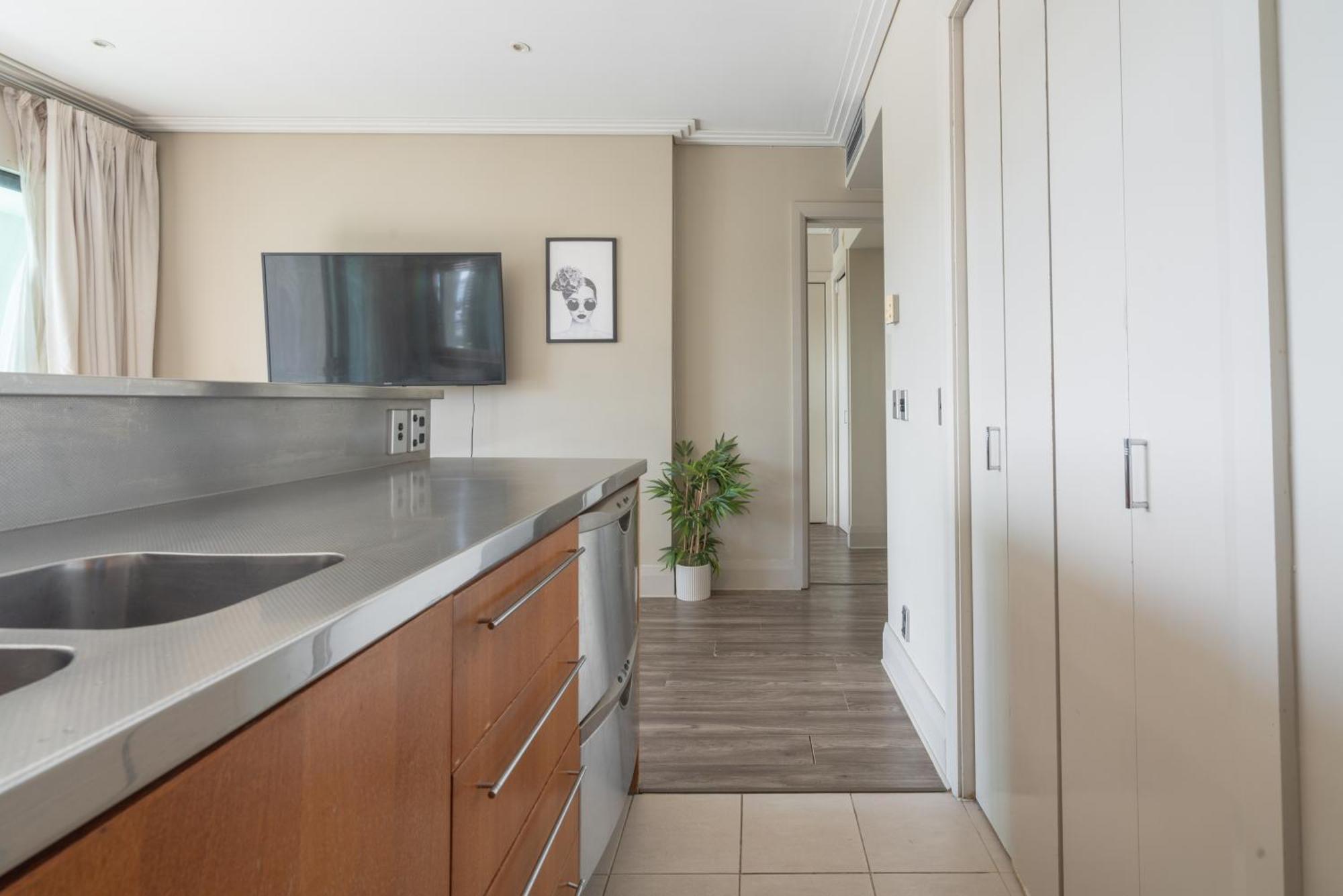 Luxury Waterfront Haven On Viaduct Harbour * Auckland