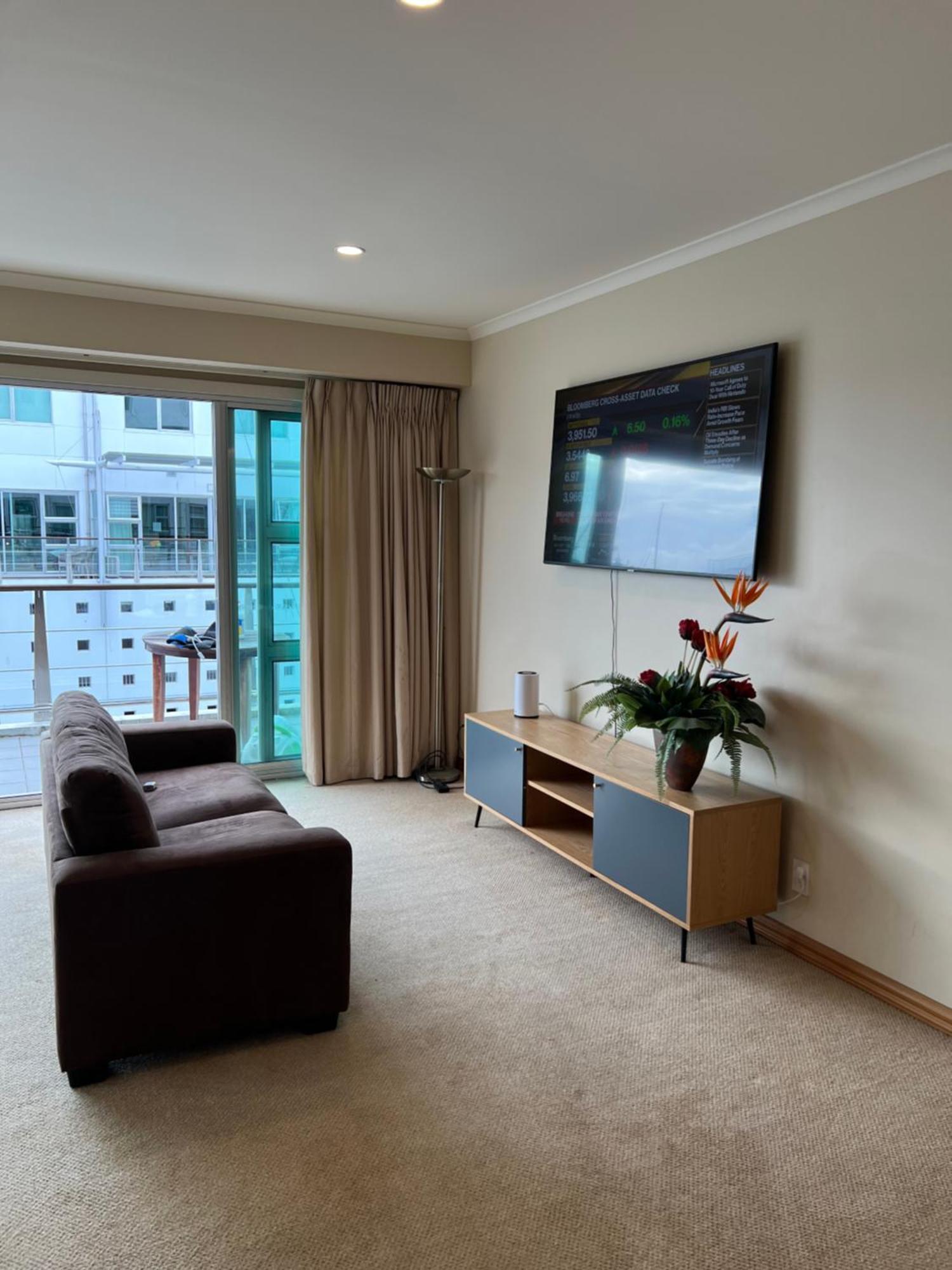 Waterfront Seaview - Same Building Block As Hilton Apartment *
