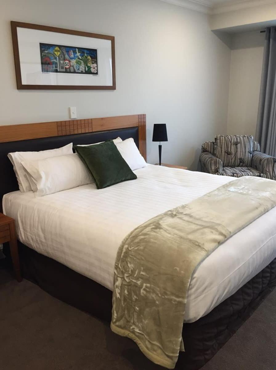 Views -stunning Heritage-pool,gym Apartment Auckland