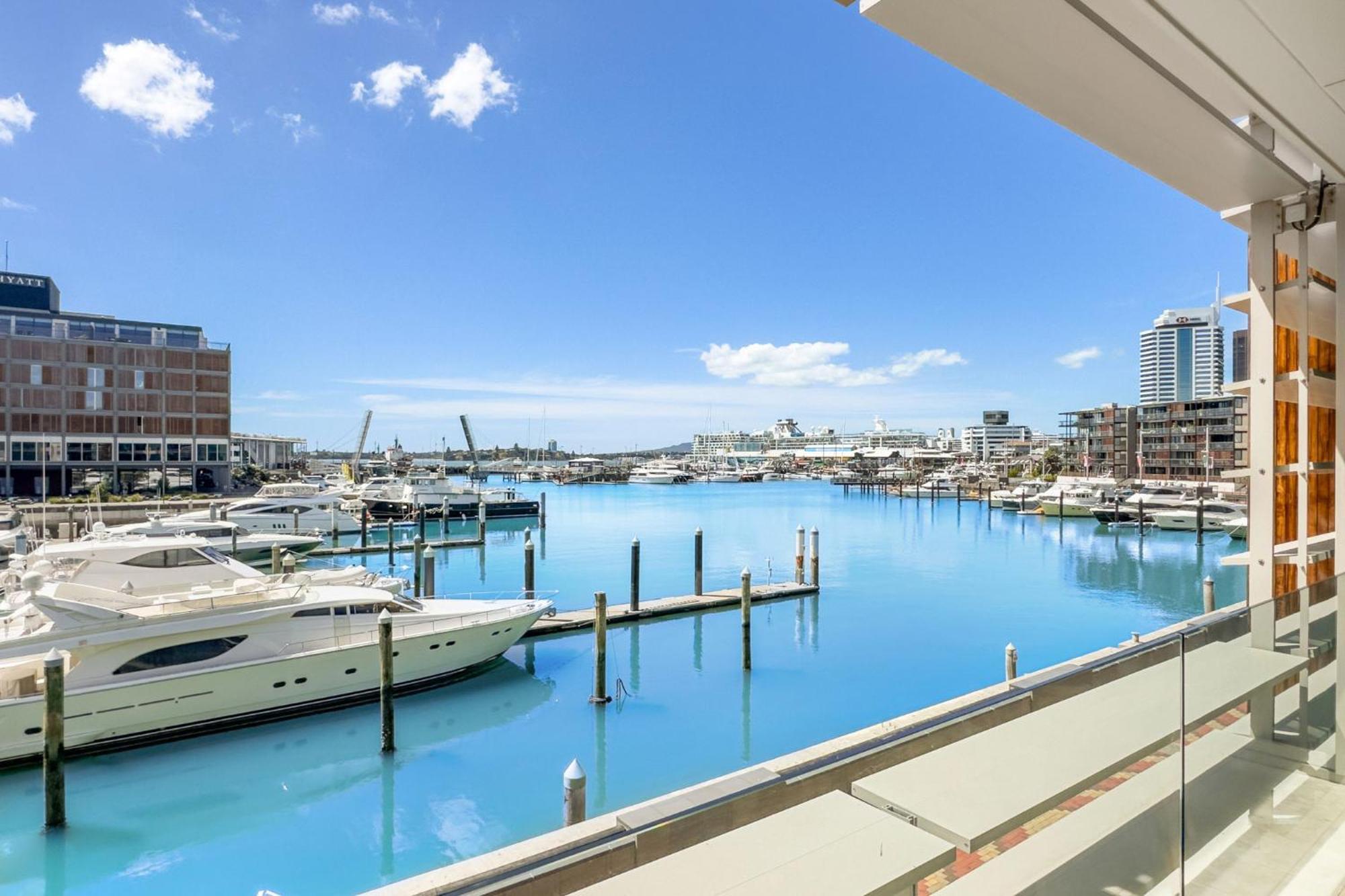 Lighter Quay By Urban Rest Auckland