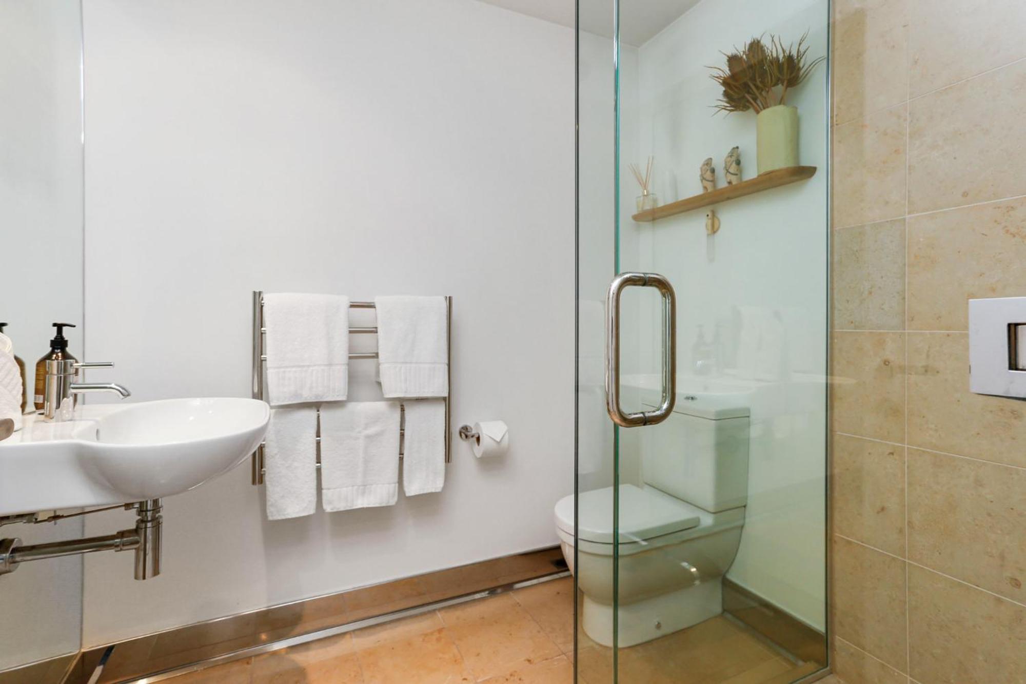 Apartment Lighter Quay By Urban Rest Auckland