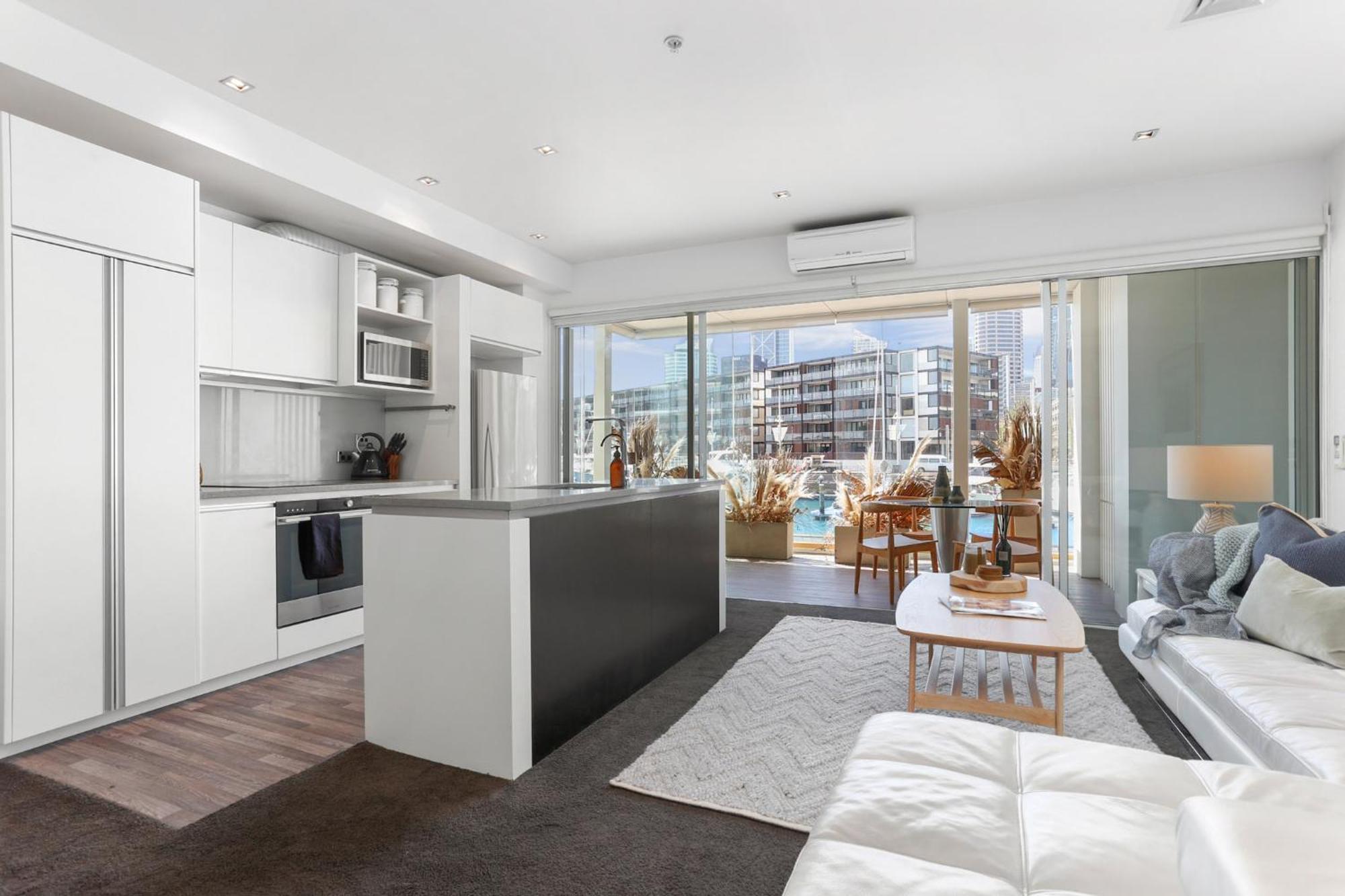 Lighter Quay By Urban Rest Apartment *