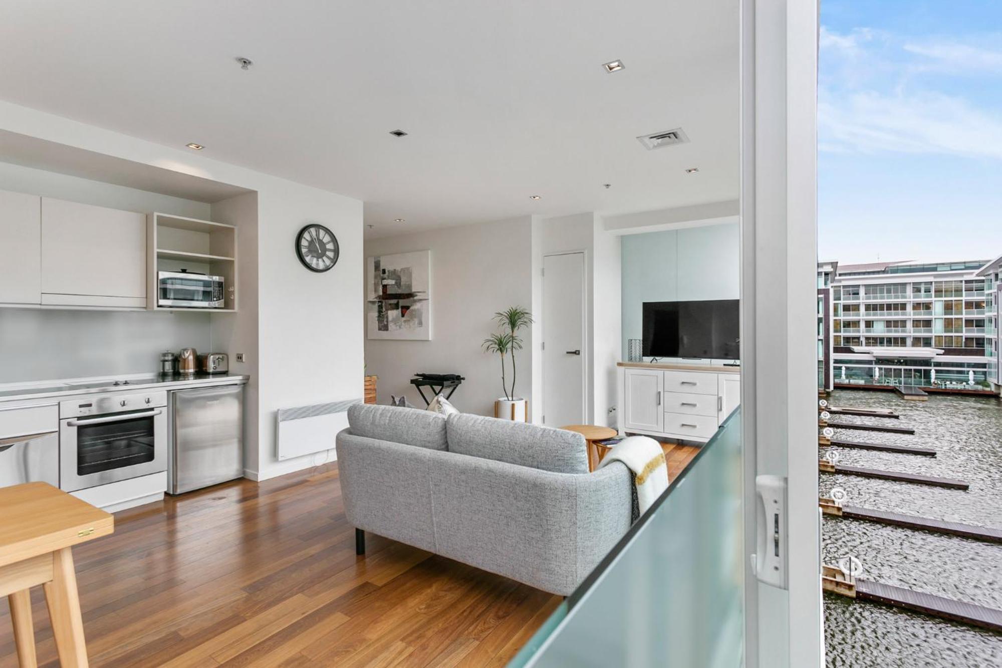 Lighter Quay By Urban Rest Auckland