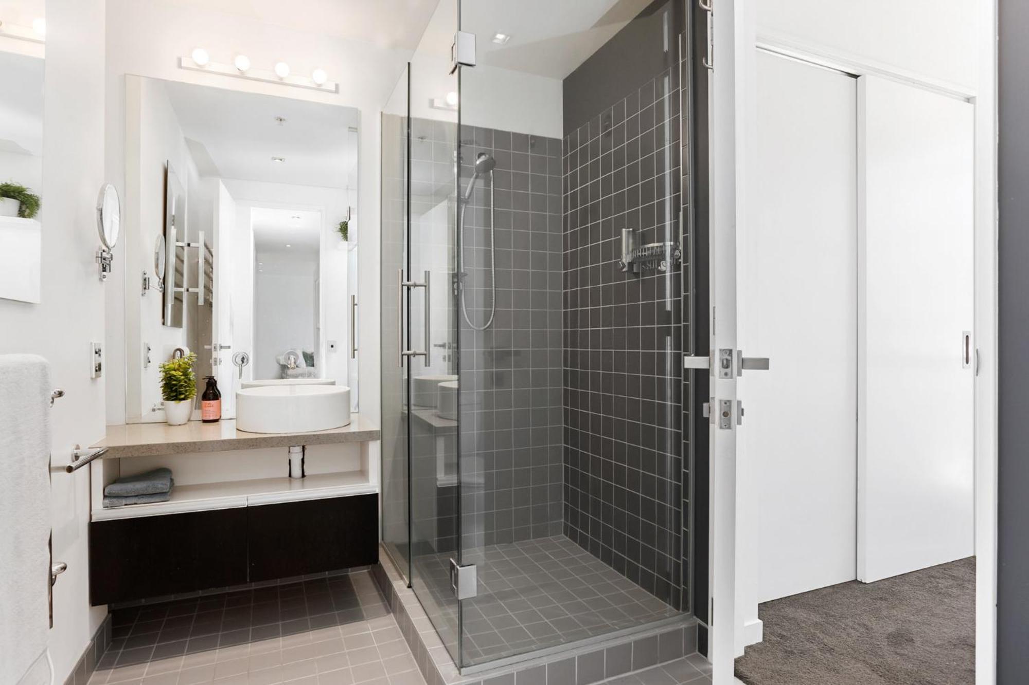 Apartment Lighter Quay By Urban Rest Auckland