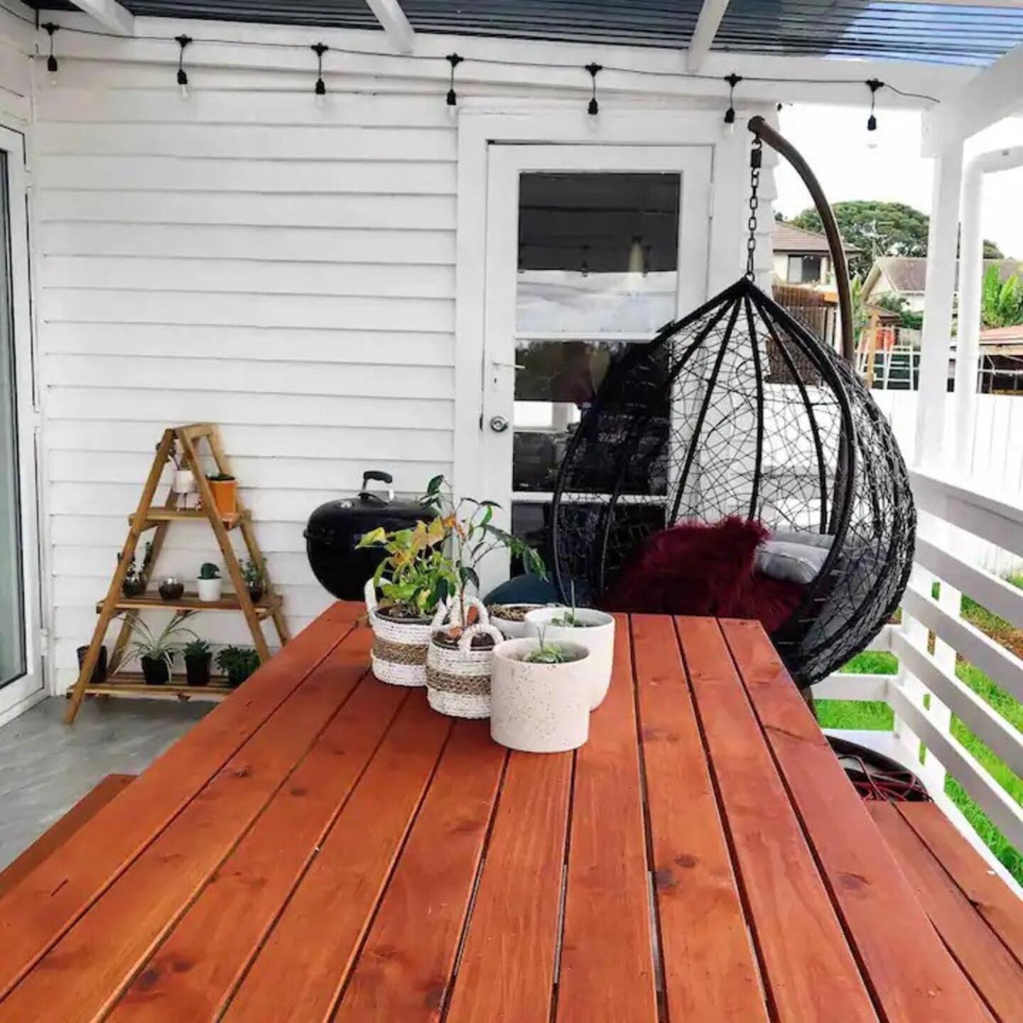 Homestay Bright & Comfy In Newly Renovated With Parking