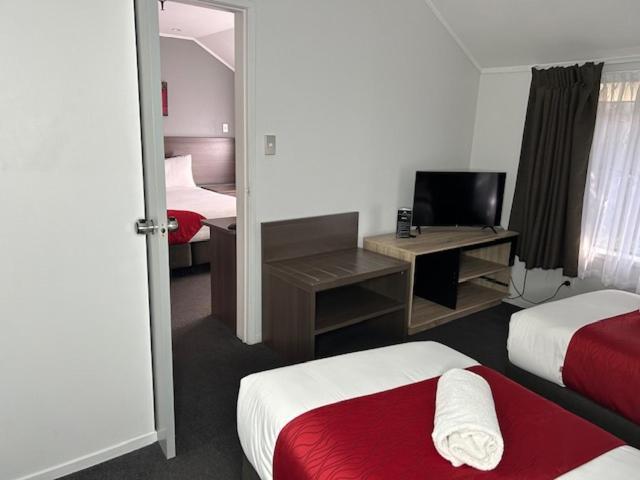 Mount Richmond Hotel 4*
