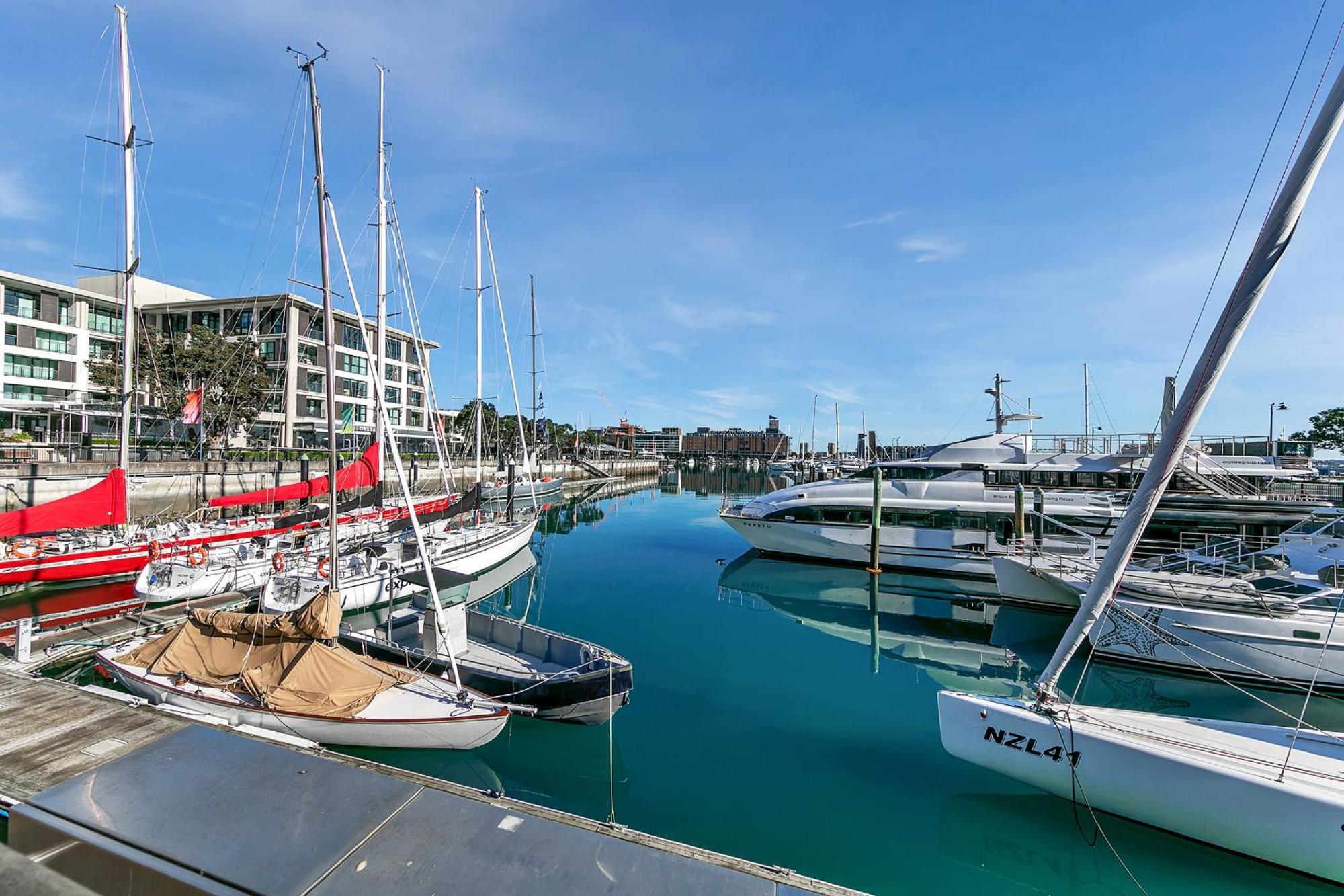 Apartment Stunning Harbour Views