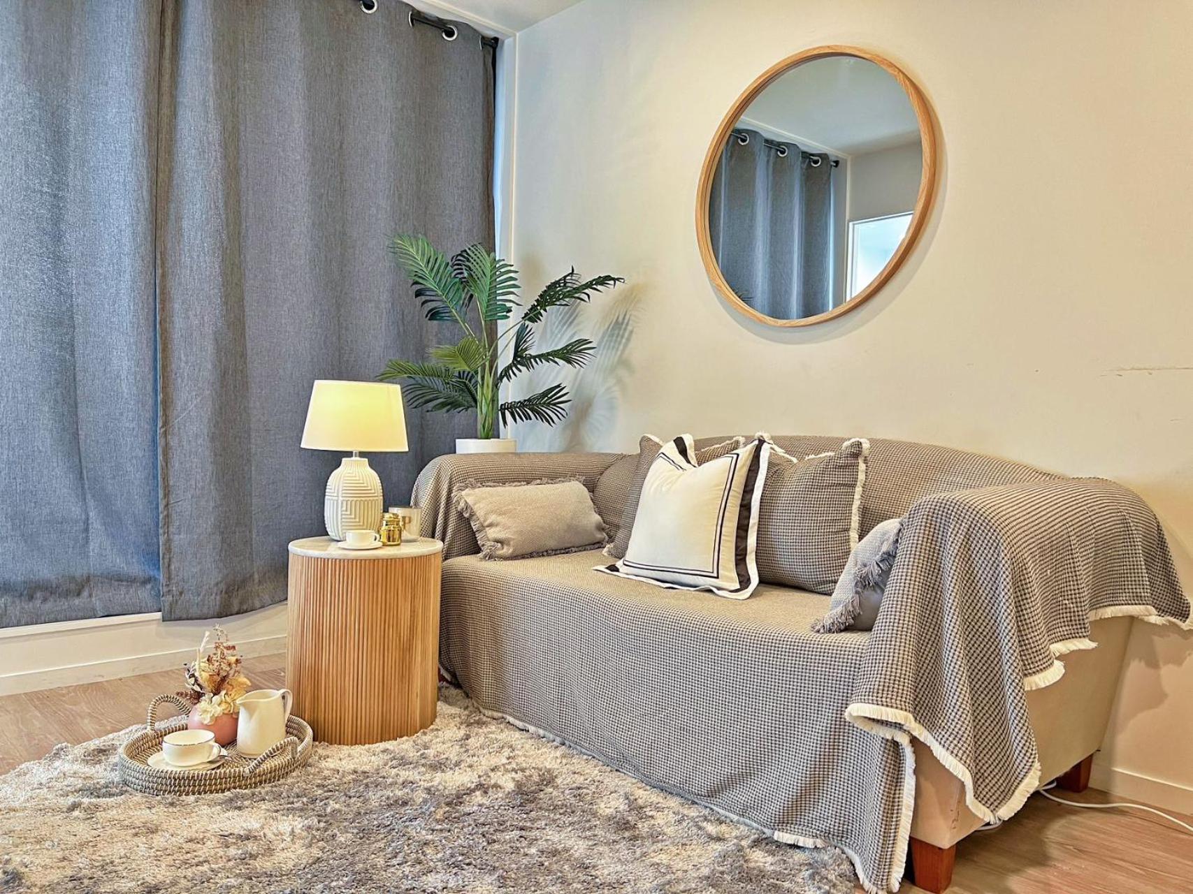 Apartment Stylish Two-bedroom In The Center *
