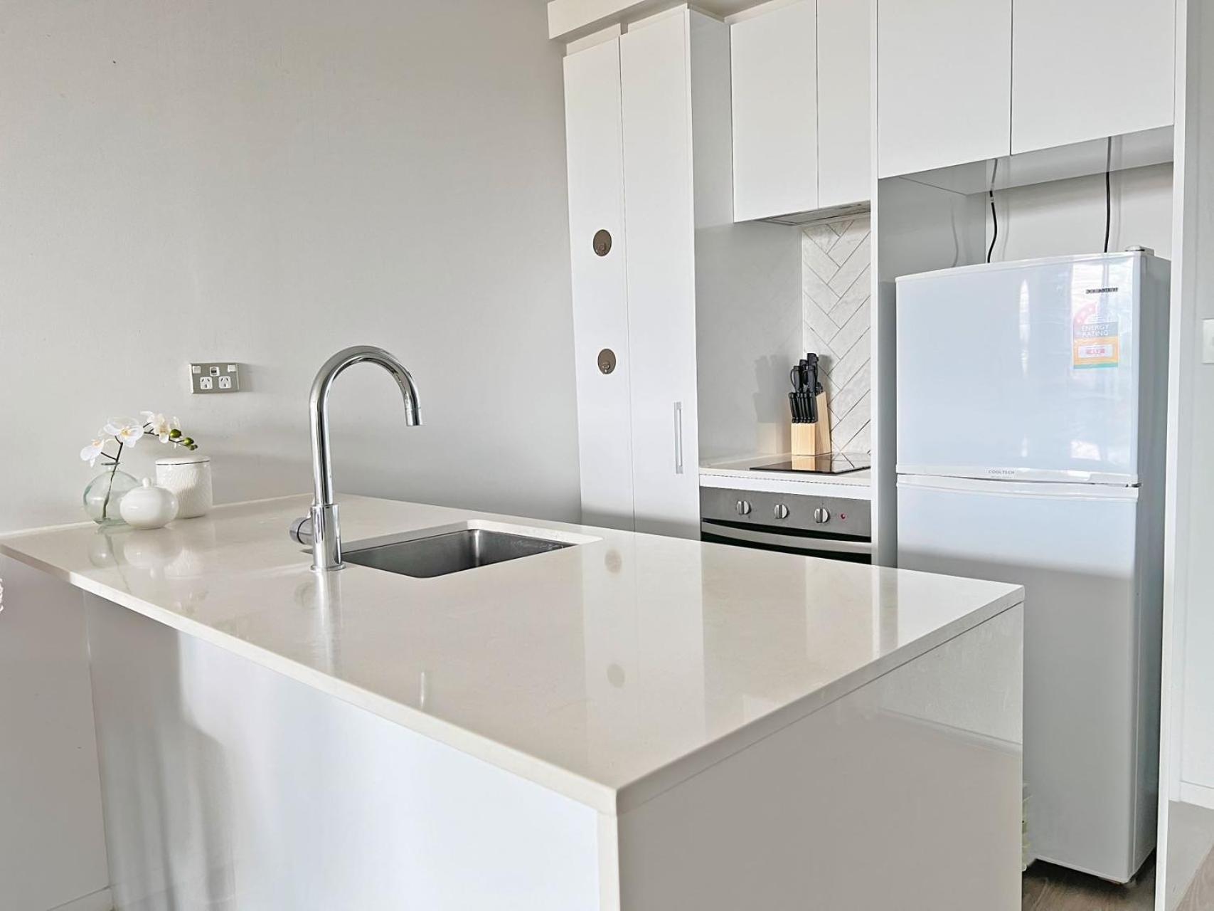 Stylish Two-bedroom In The Center Apartment Auckland