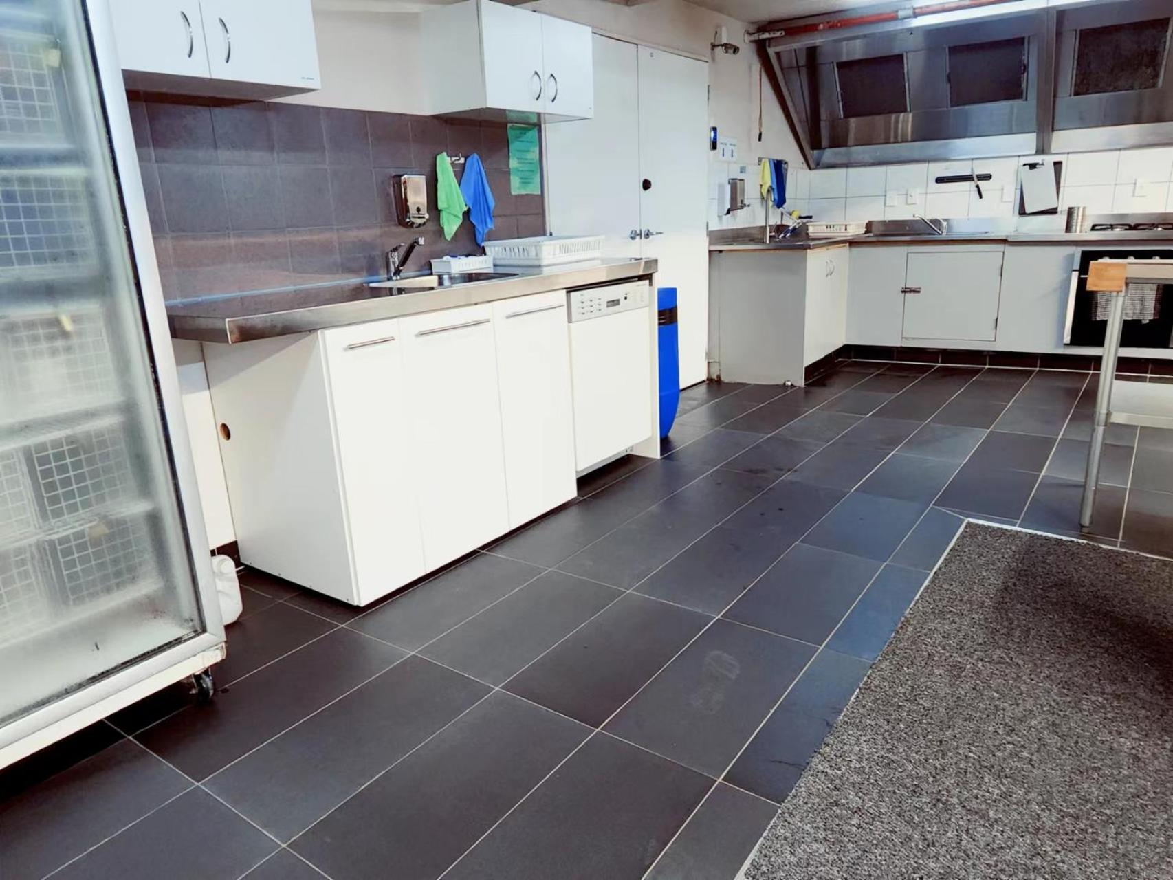 Oceanic Hostel Auckland