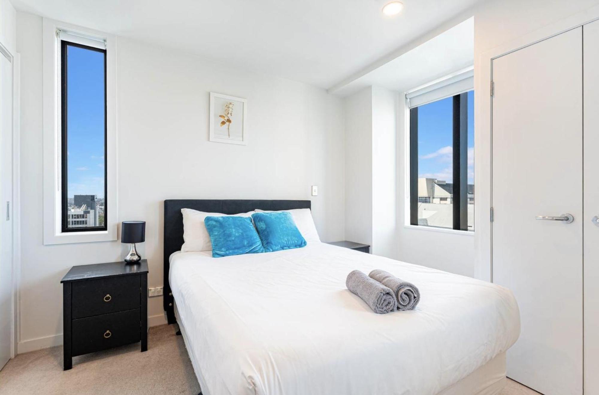 Gorgeous High Floor 2 Bedroom In Cbd Apartment