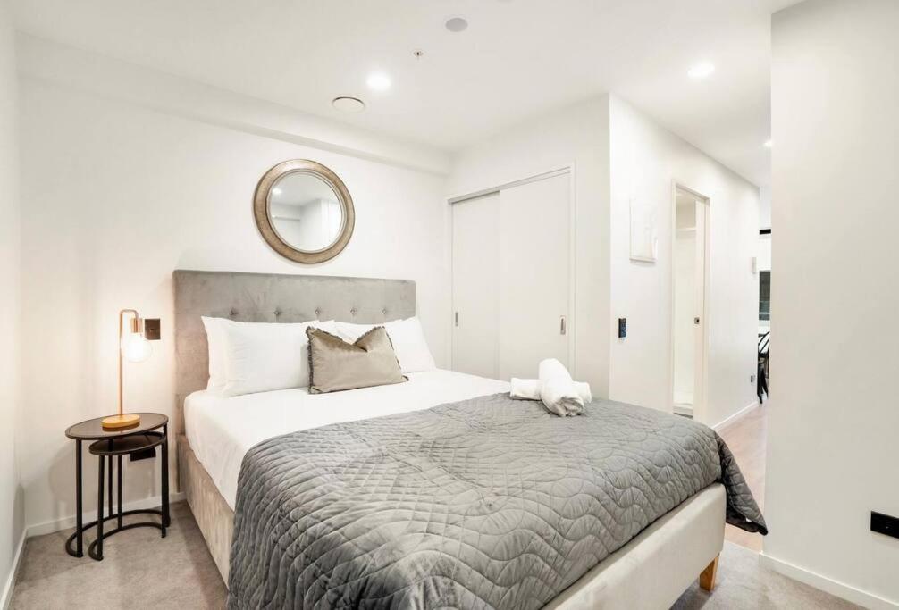 Full Amenities 1-bedroom In Cbd With Pool Auckland