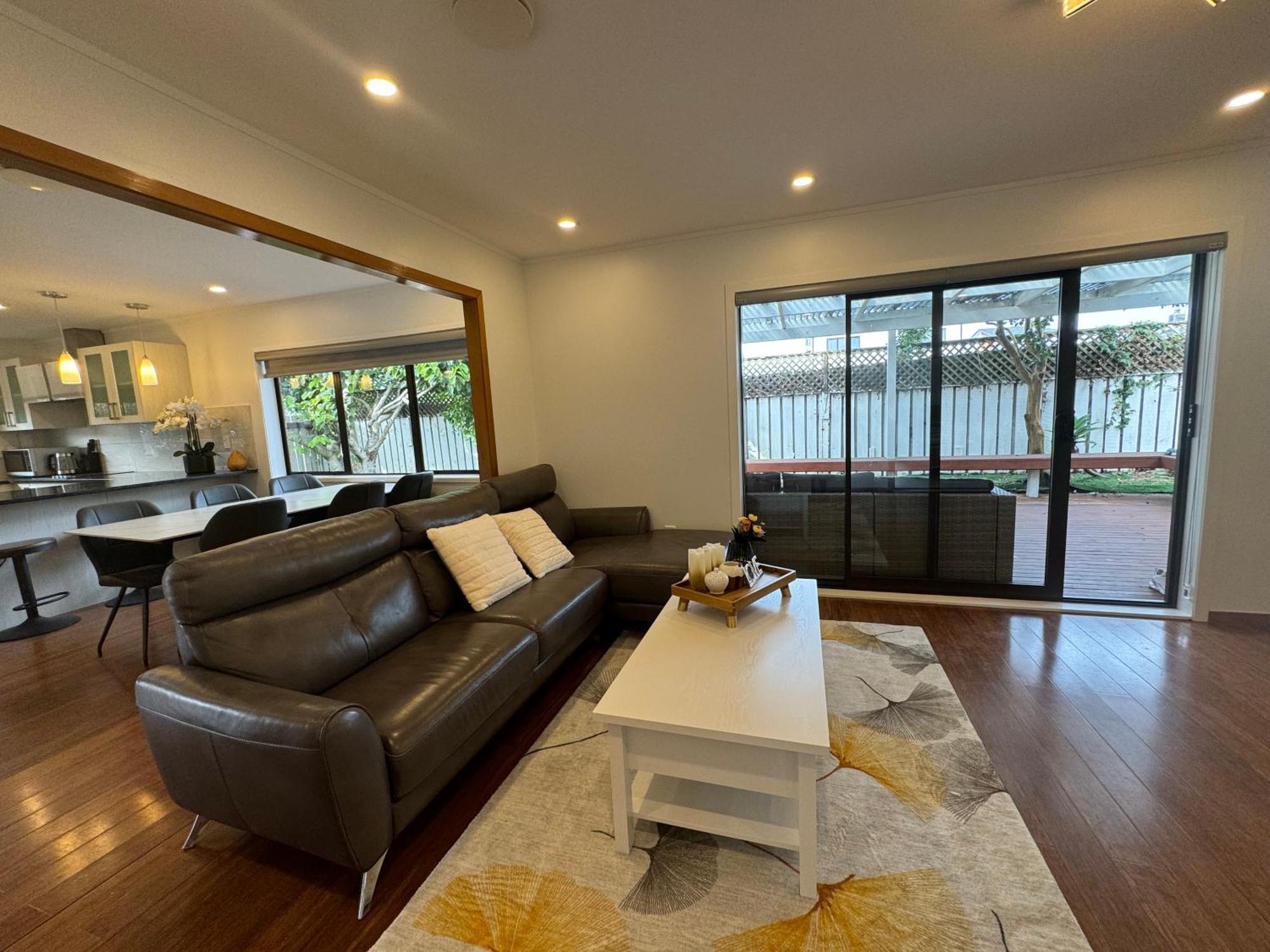 Apartment Sweet 9km To Airport Near New