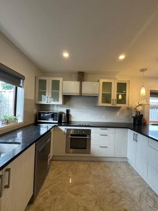 Apartment Sweet 9km To Airport Near New