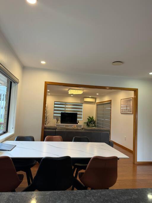 Apartment Sweet 9km To Airport Near New Auckland