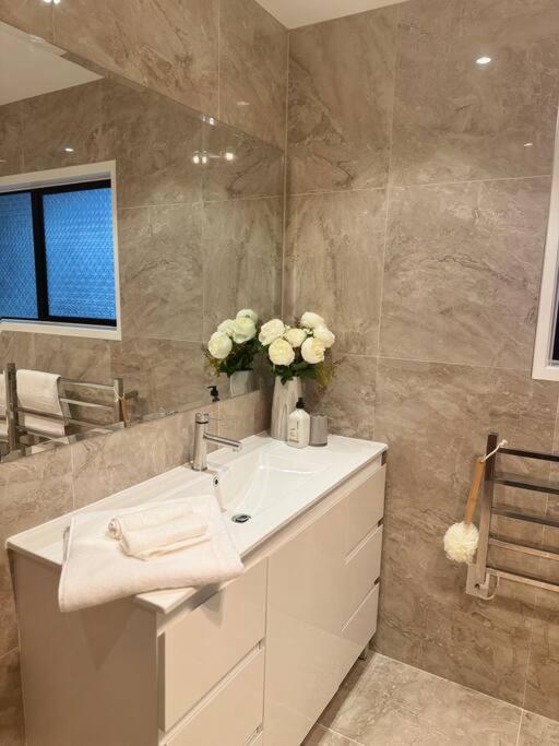 Apartment Sweet 9km To Airport Near New