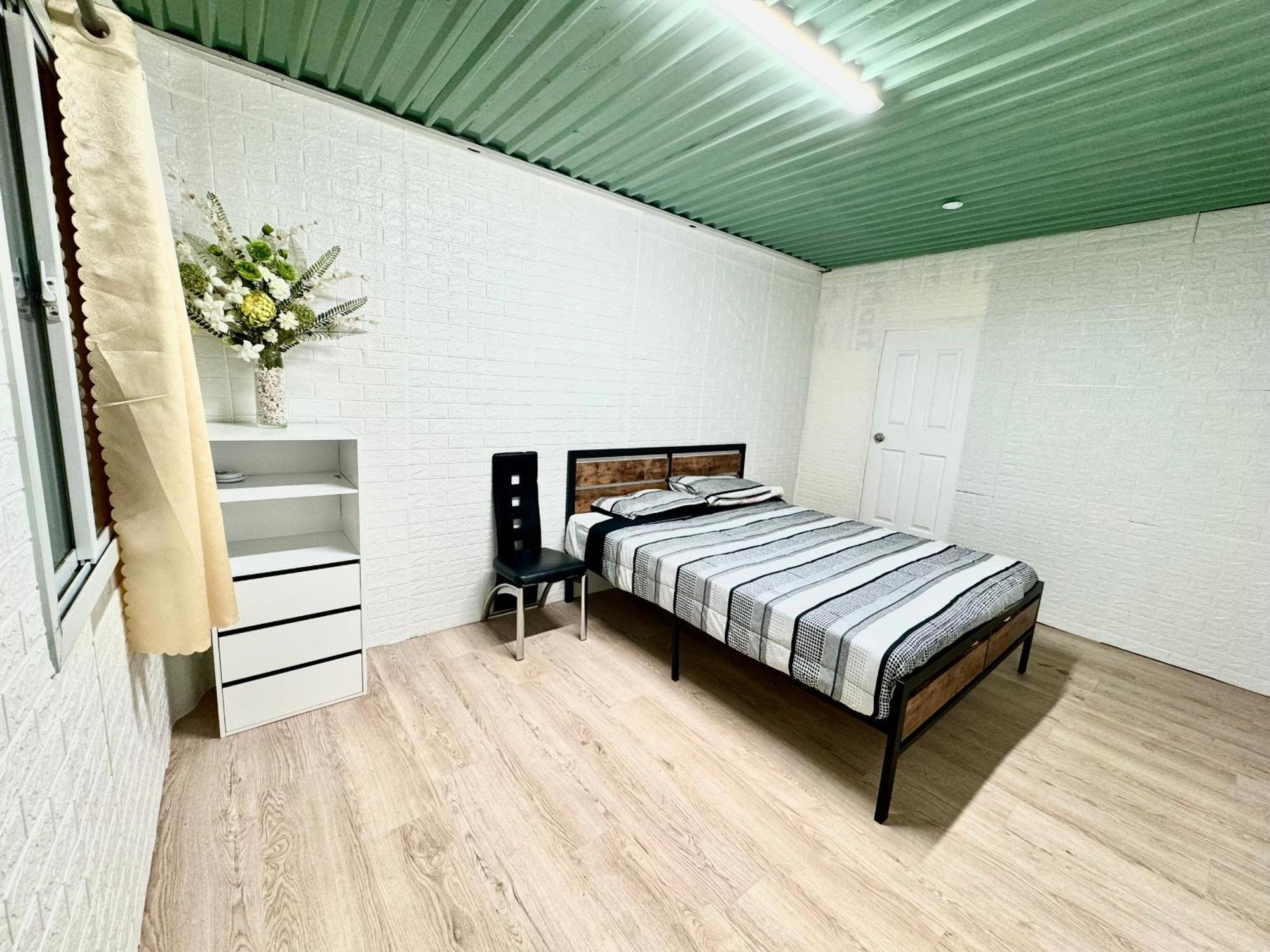 Private In Homestay