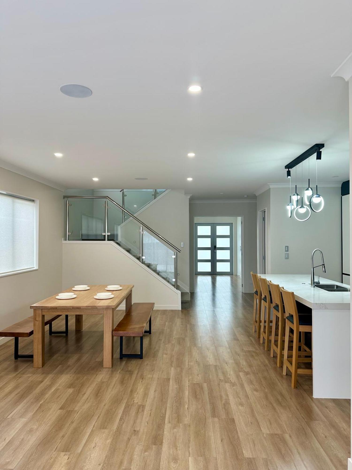 In - Ormiston, Manukau, Flat Bush *
