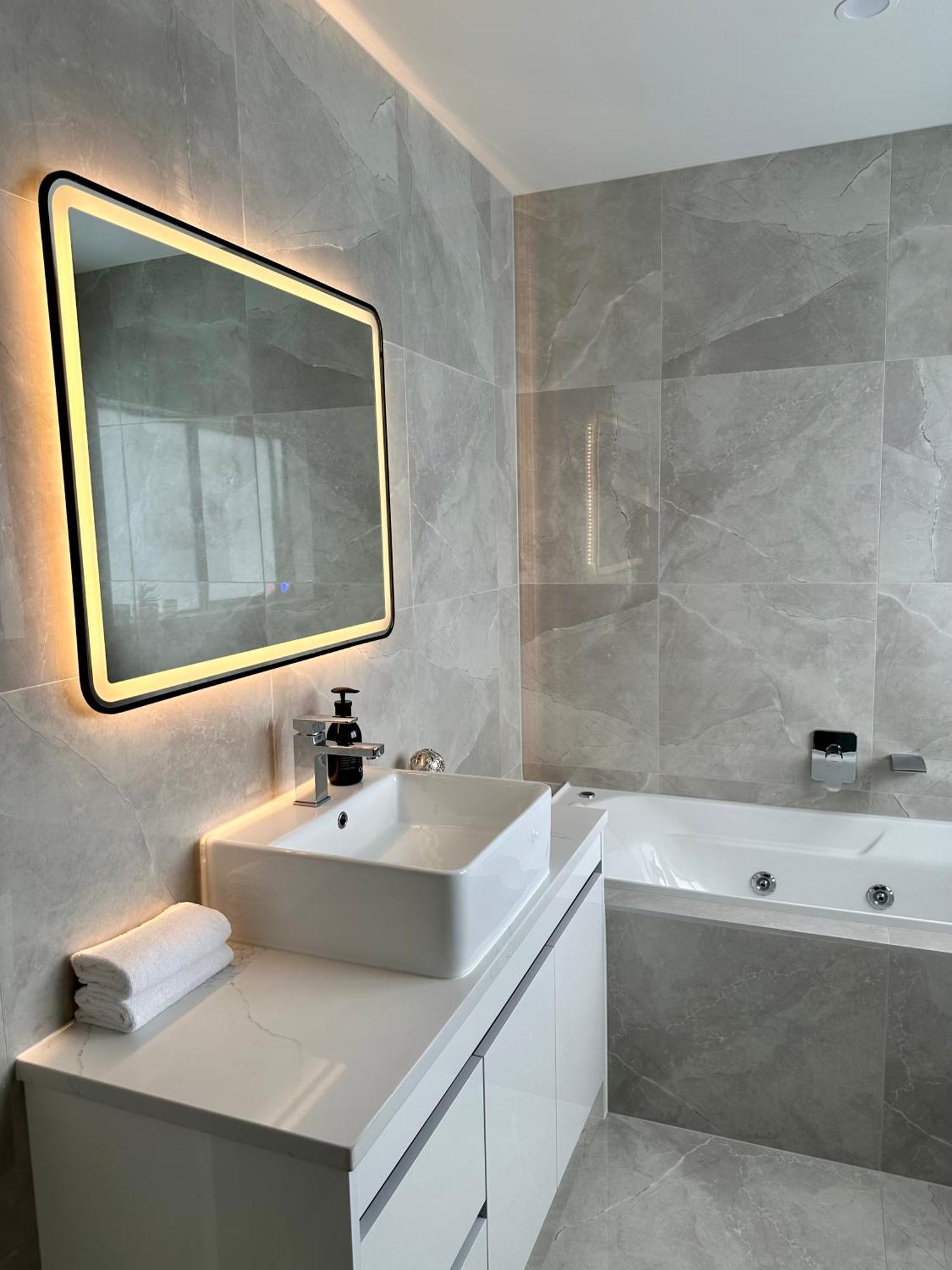 In - Ormiston, Manukau, Flat Bush Guest house *