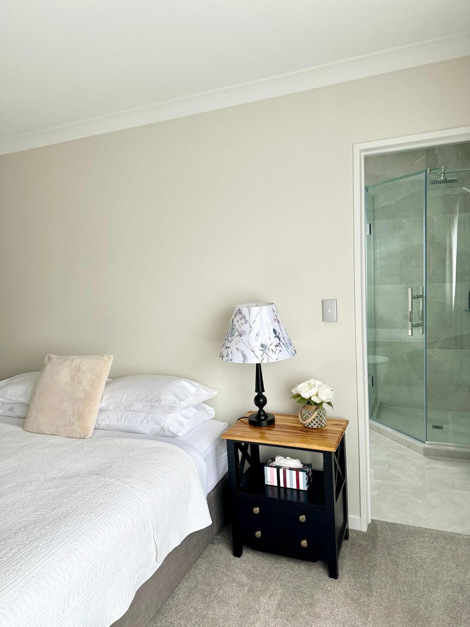 In - Ormiston, Manukau, Flat Bush *