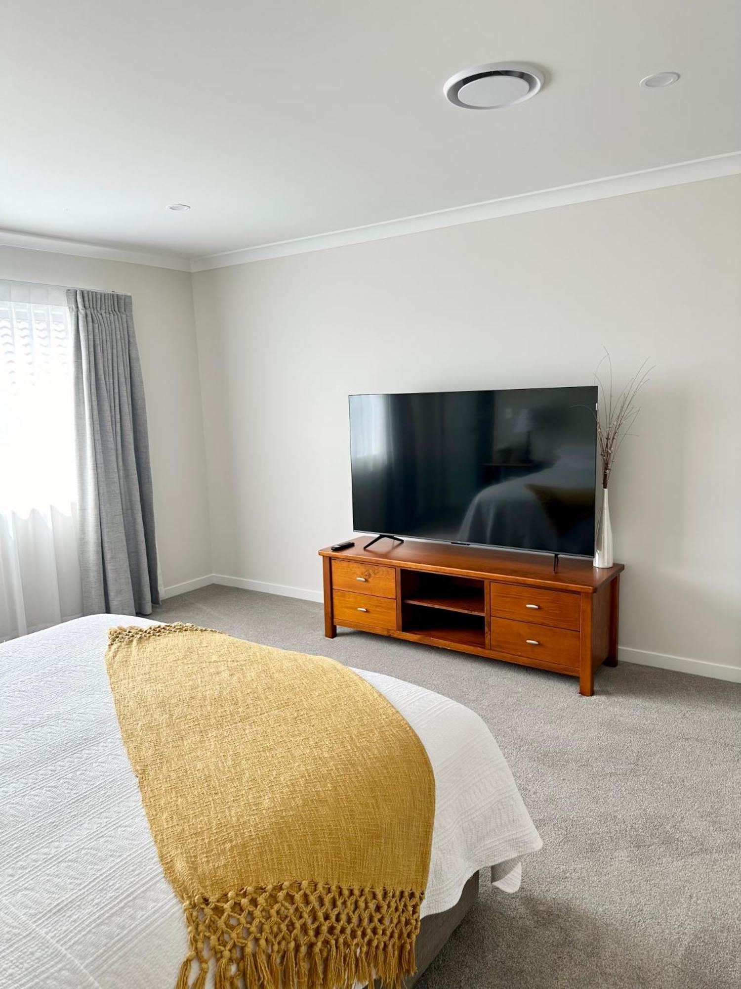 Guest house In - Ormiston, Manukau, Flat Bush Auckland