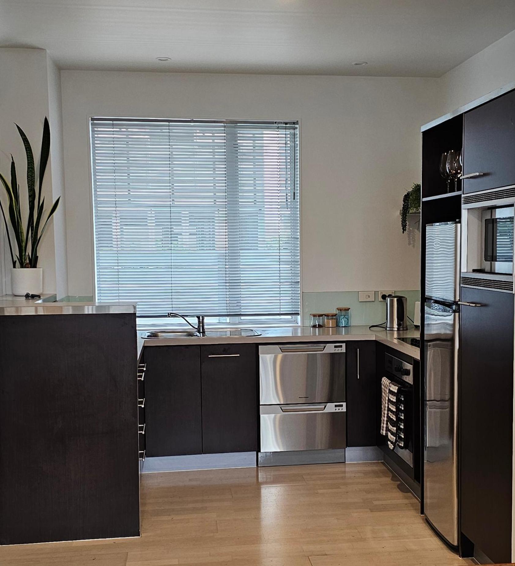 Apartment Downtown Townhouse Special