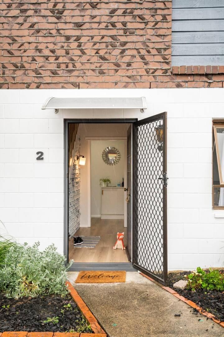 B - 14mins Driving To Airport&cbd Homestay Auckland