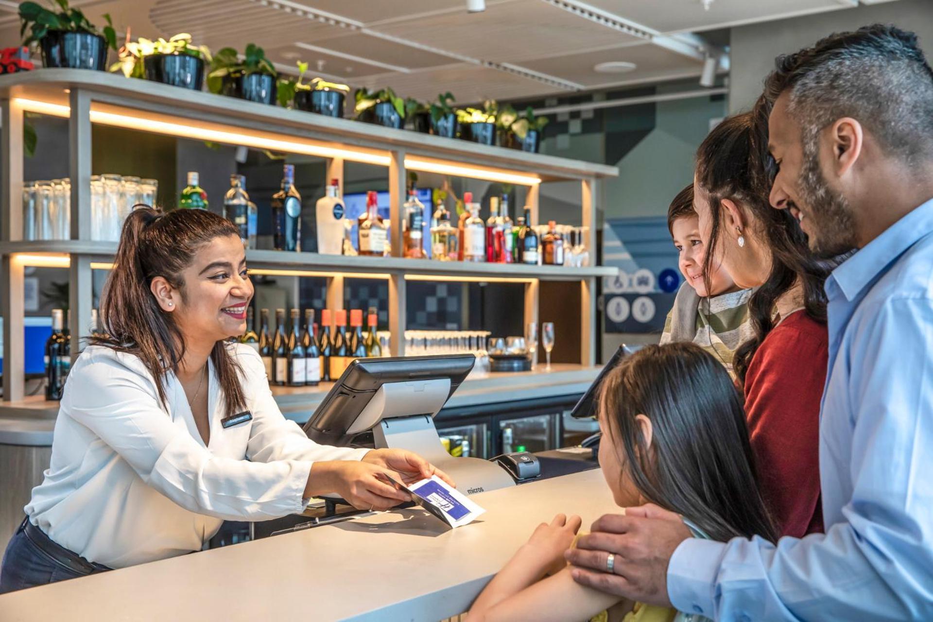 Express Centre By Ihg 4* Auckland