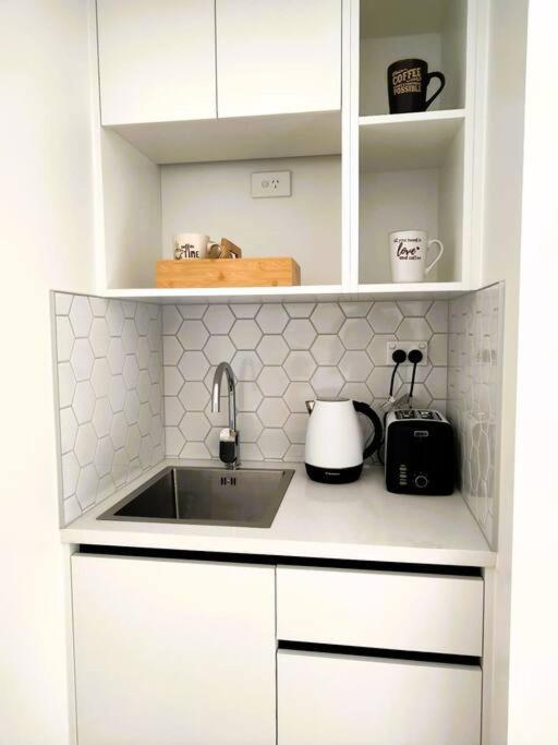 Homestay Two Bedroom With Private Entrance In Convenient Location Auckland