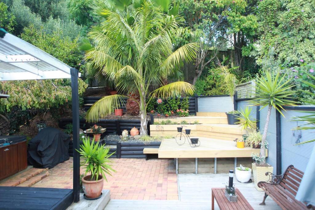 Mission In The Bay * Auckland