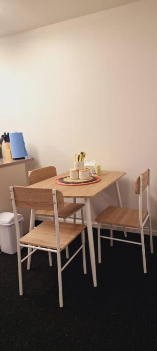 Homestay Two Bedroom With Private Entrance In Convenient Location Auckland