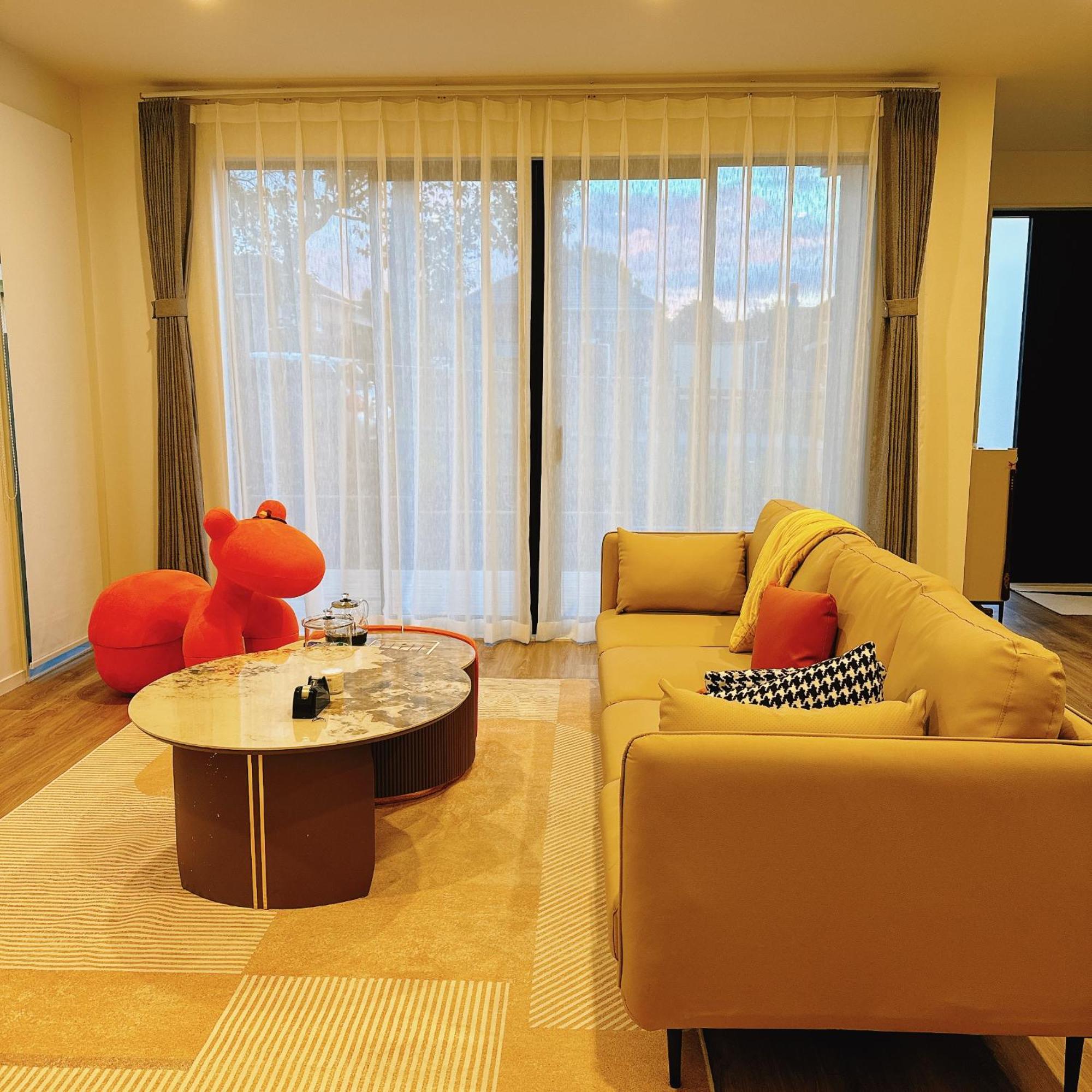 Guest house At Brand New House At Lincoln Road