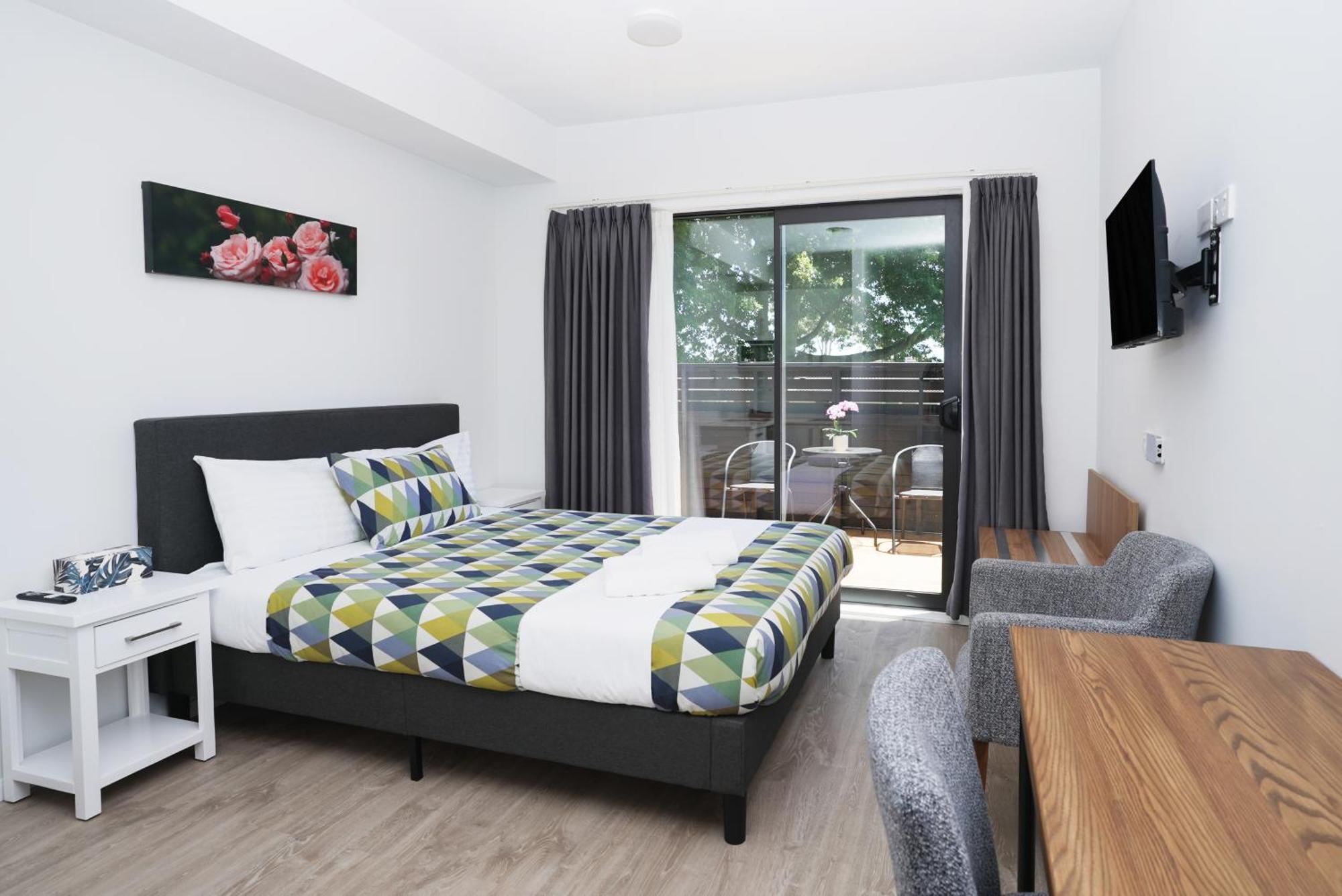 Yates Park Motel