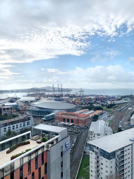 1br With Sea Views Over The Gulf Apartment *
