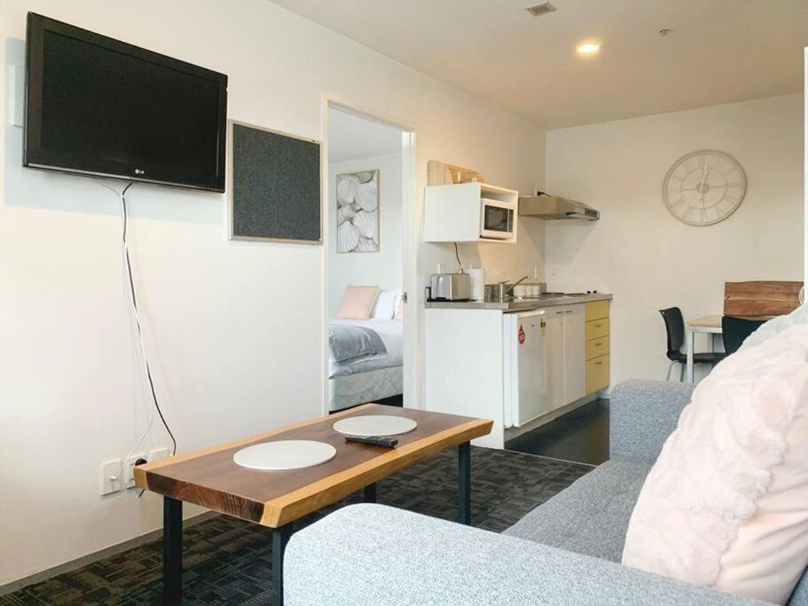 1br With Sea Views Over The Gulf *