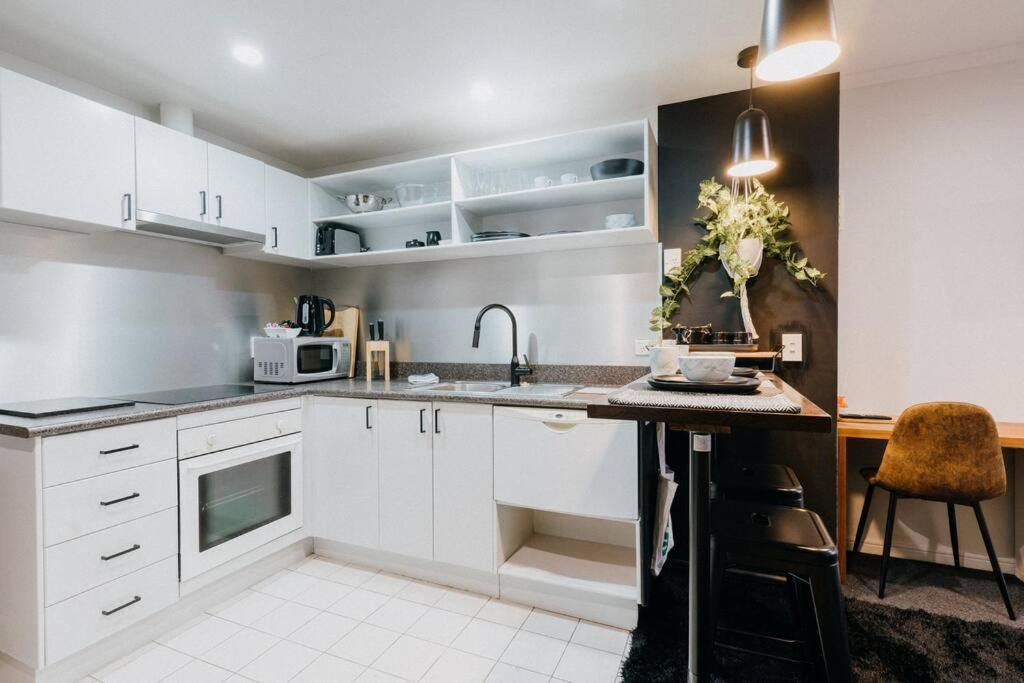 City-center In The Vibrant Heart Of Cbd Apartment *