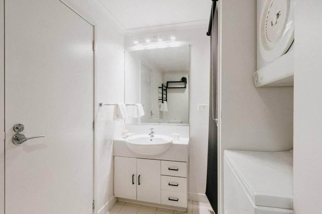 Apartment City-center In The Vibrant Heart Of Cbd *