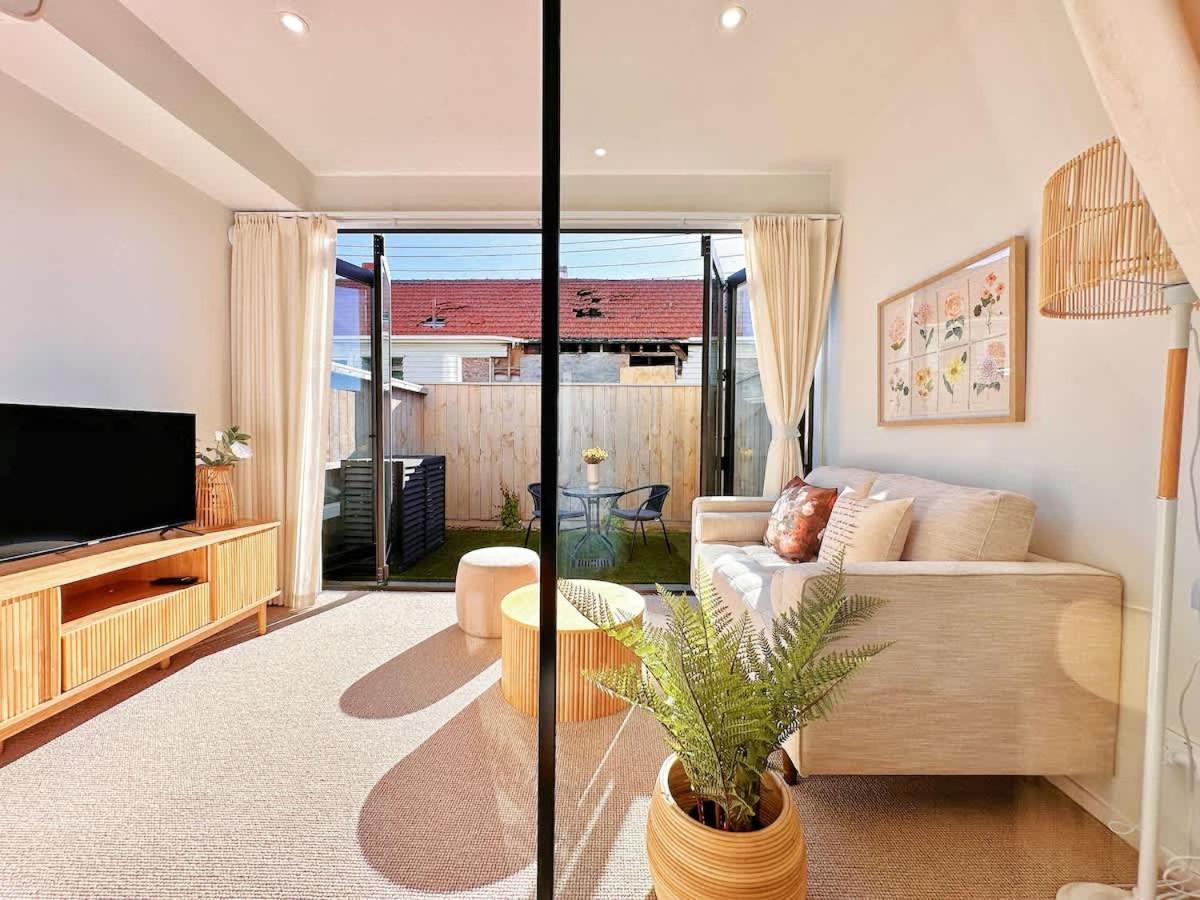 Holiday home Secret Garden Sanctuary 1bed Beside The Ponsonby *