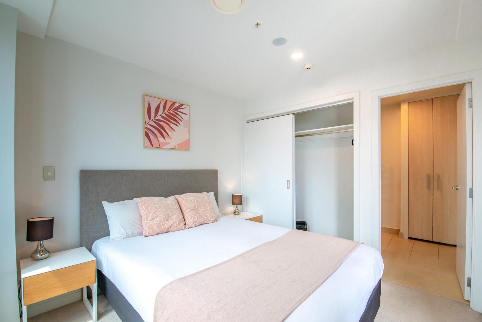 Gorgeous High Floor 2 Bedroom In Cbd Auckland