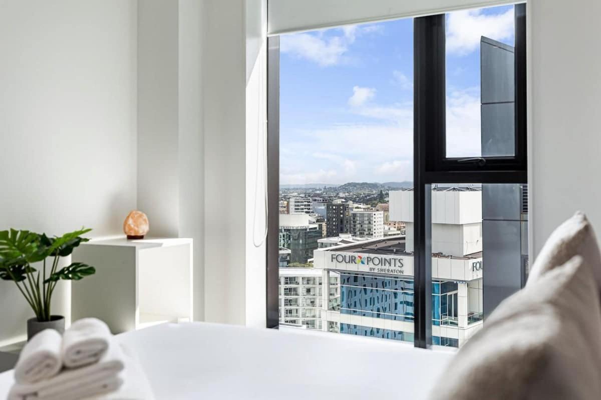 Apartment Sky Tower View 2br W Gym & Pool Access