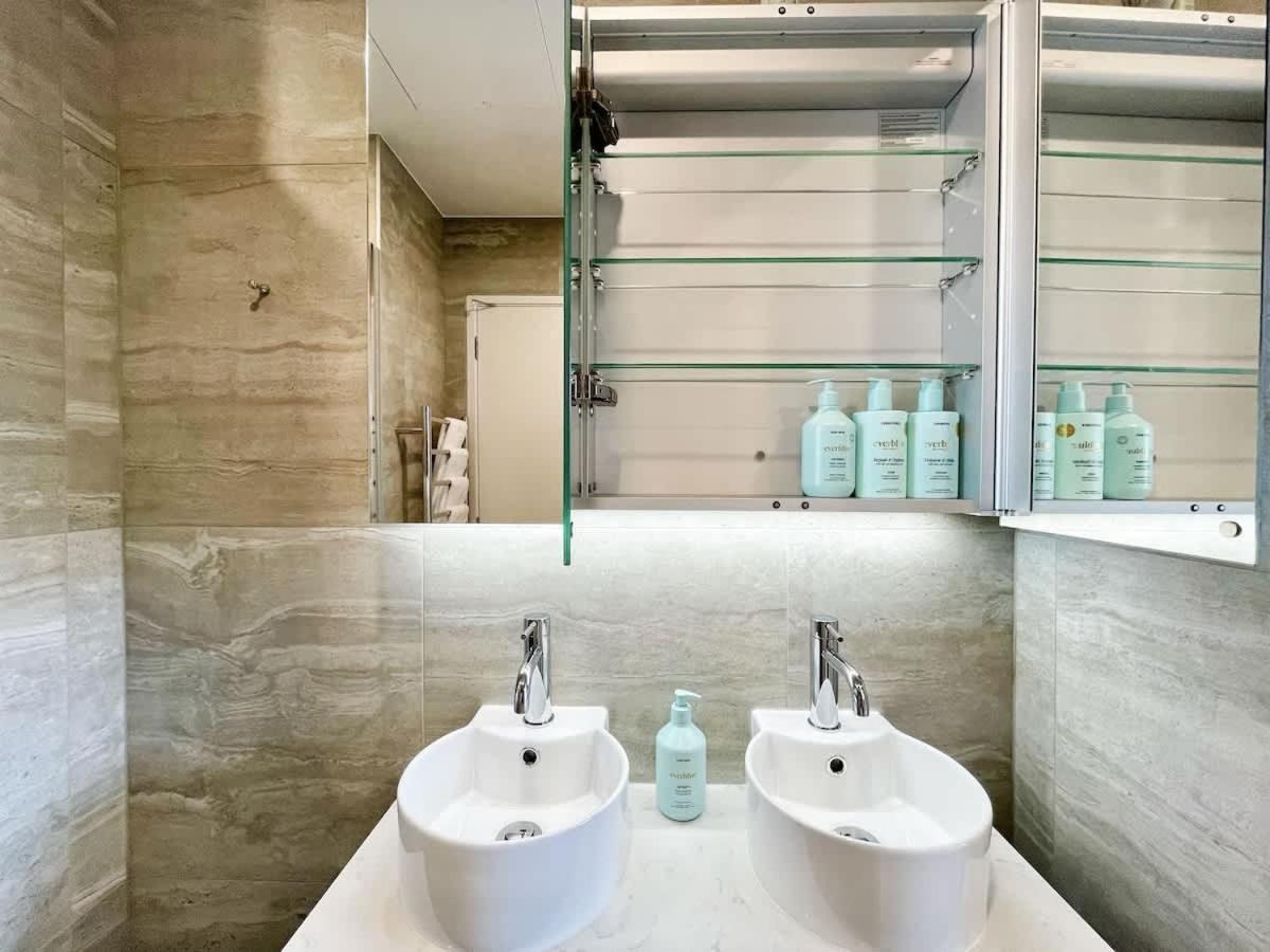 Holiday home Rare Retreat Stylish 2br Townhouse Vs Ac & Parking Auckland