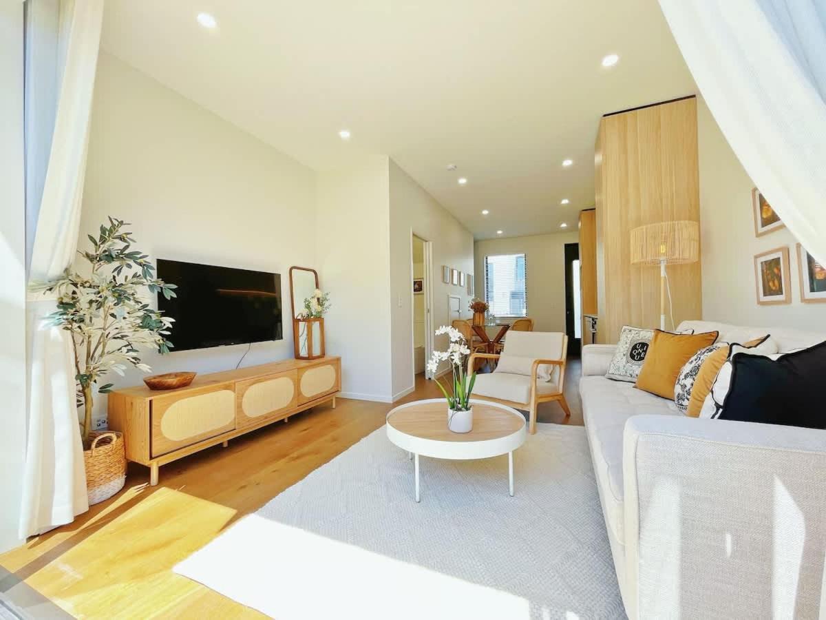 Rare Retreat Stylish 2br Townhouse Vs Ac & Parking * Auckland