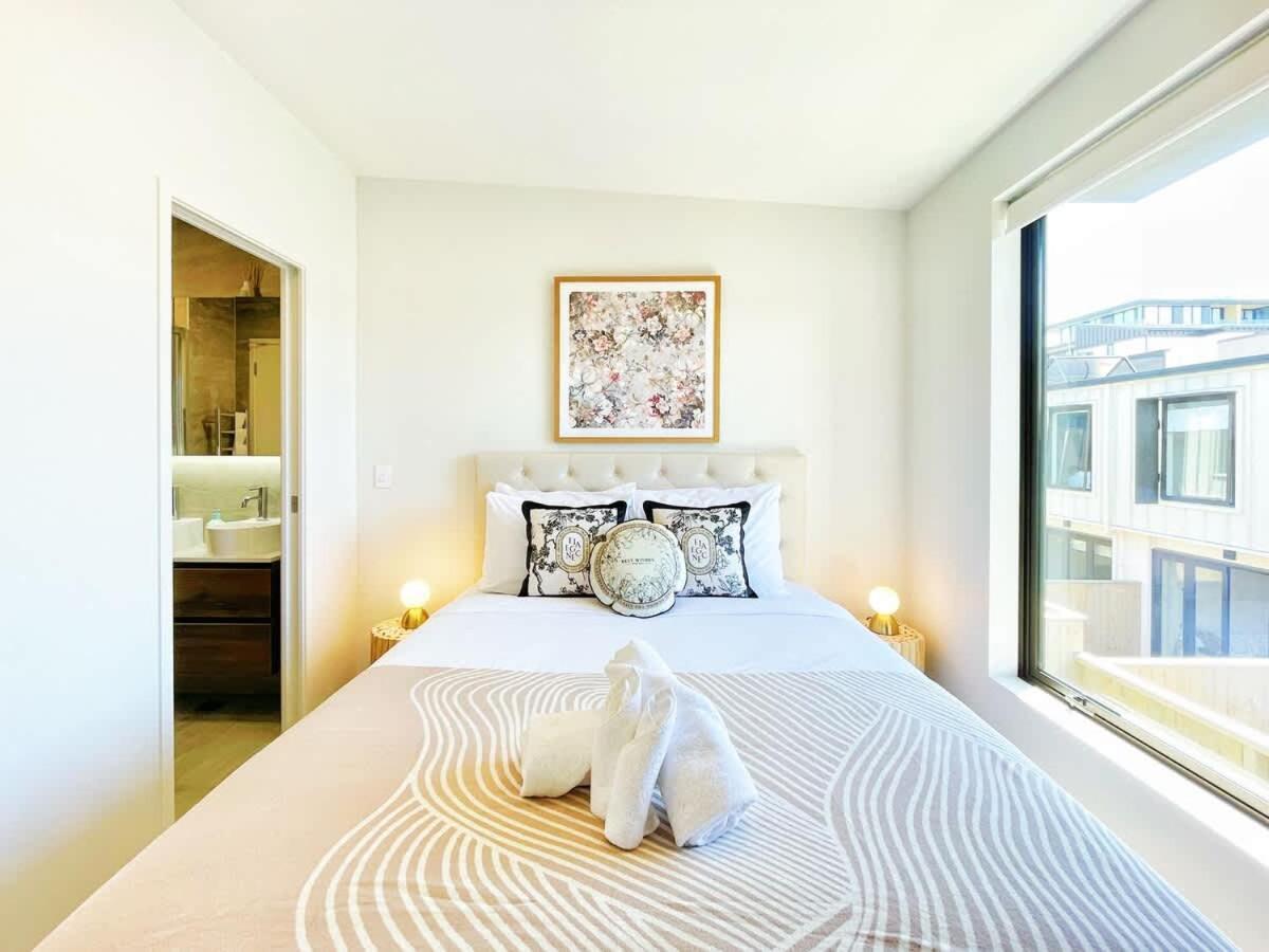 Rare Retreat Stylish 2br Townhouse Vs Ac & Parking *