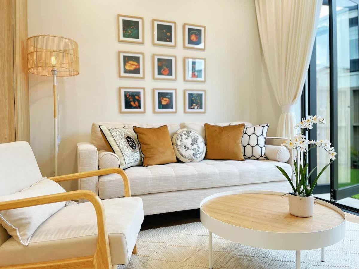 Holiday home Rare Retreat Stylish 2br Townhouse Vs Ac & Parking