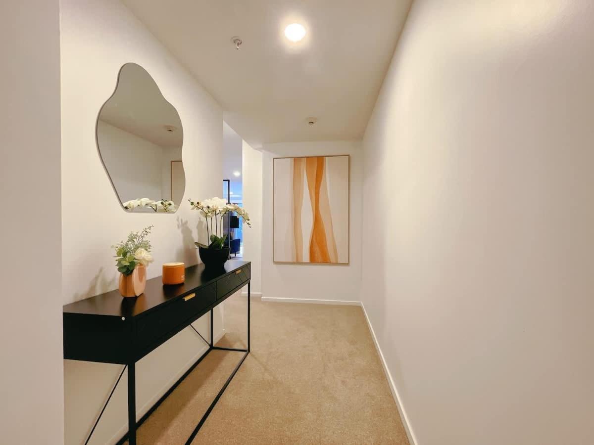 Apartment Tree-lined Parkside With Pool & Gym Auckland