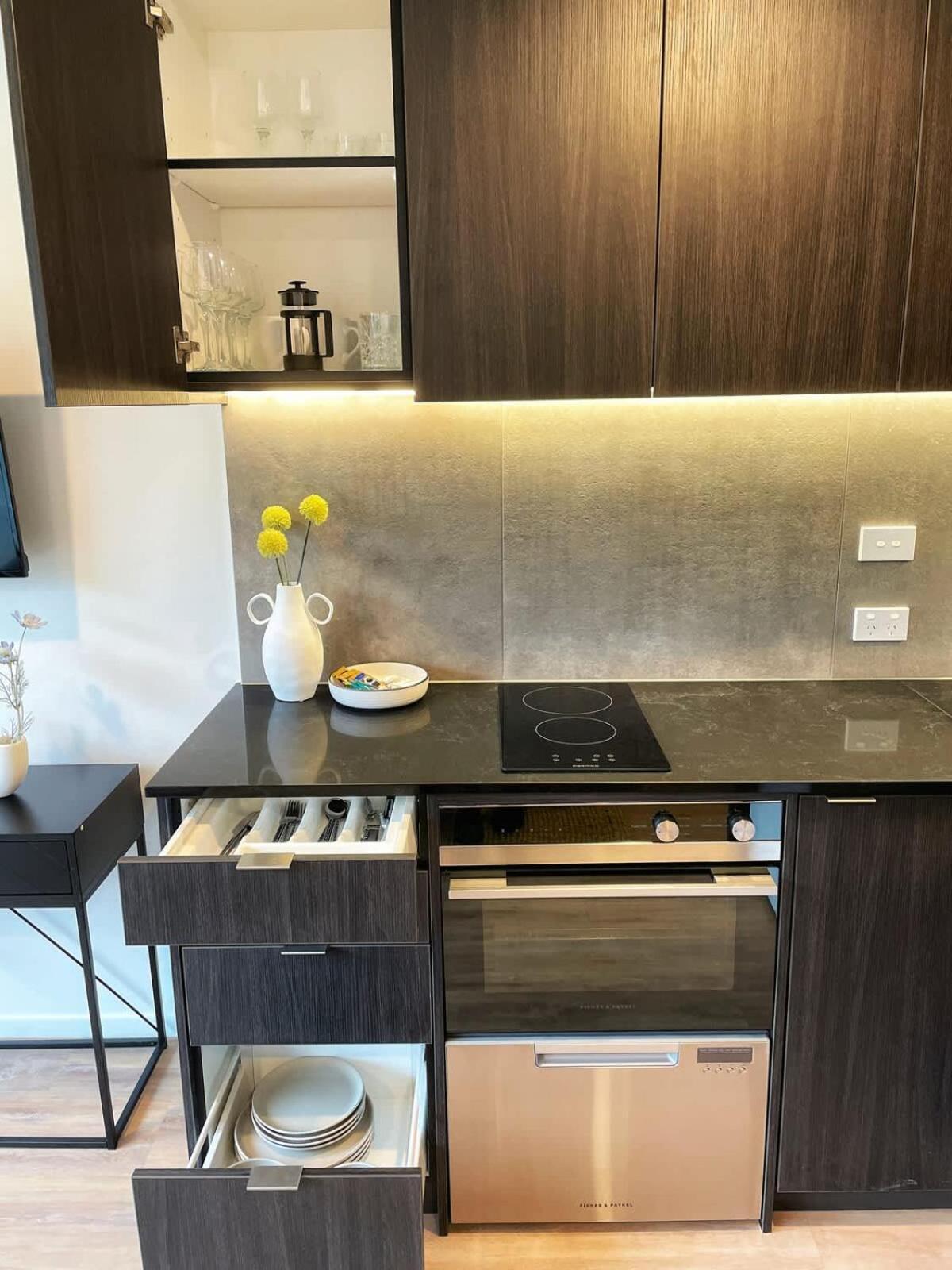 Apartment Incredible Park & Skytower View - Free Parking & Ac